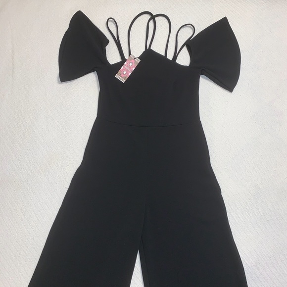 NWT Boohoo “Rosie” off shoulder culotte jumpsuit - Picture 5 of 8